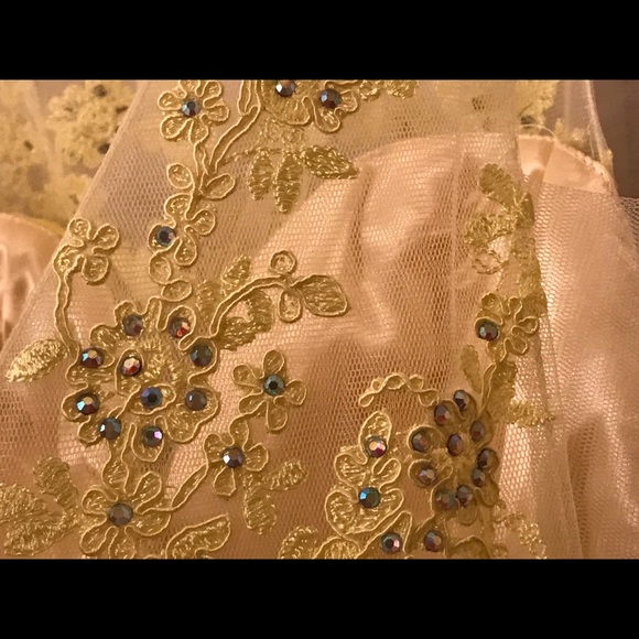 Aspeed Design_Beautiful Flower Gown_New_ Small - Picture 9 of 12